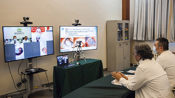 何伟委员云端连线,远程培训基层医生,就如何让医疗服务更可及,询问基层医生建议.jpg 何伟委员云端连线,远程培训基层医生,就如何让医疗服务更可及,询问基层医生建议.jpg